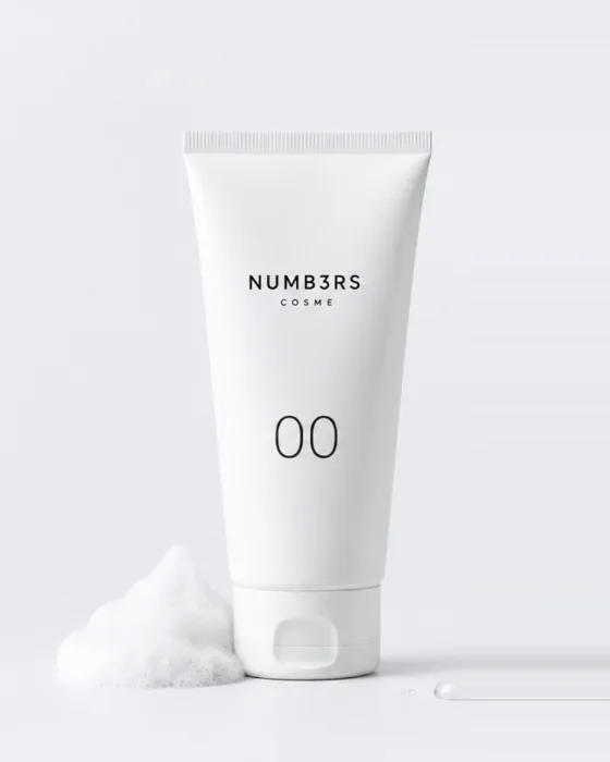 00 FACE WASHのチューブと泡