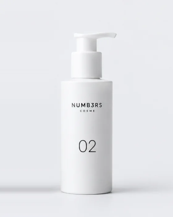 02 EMULSIONのポンプボトル
